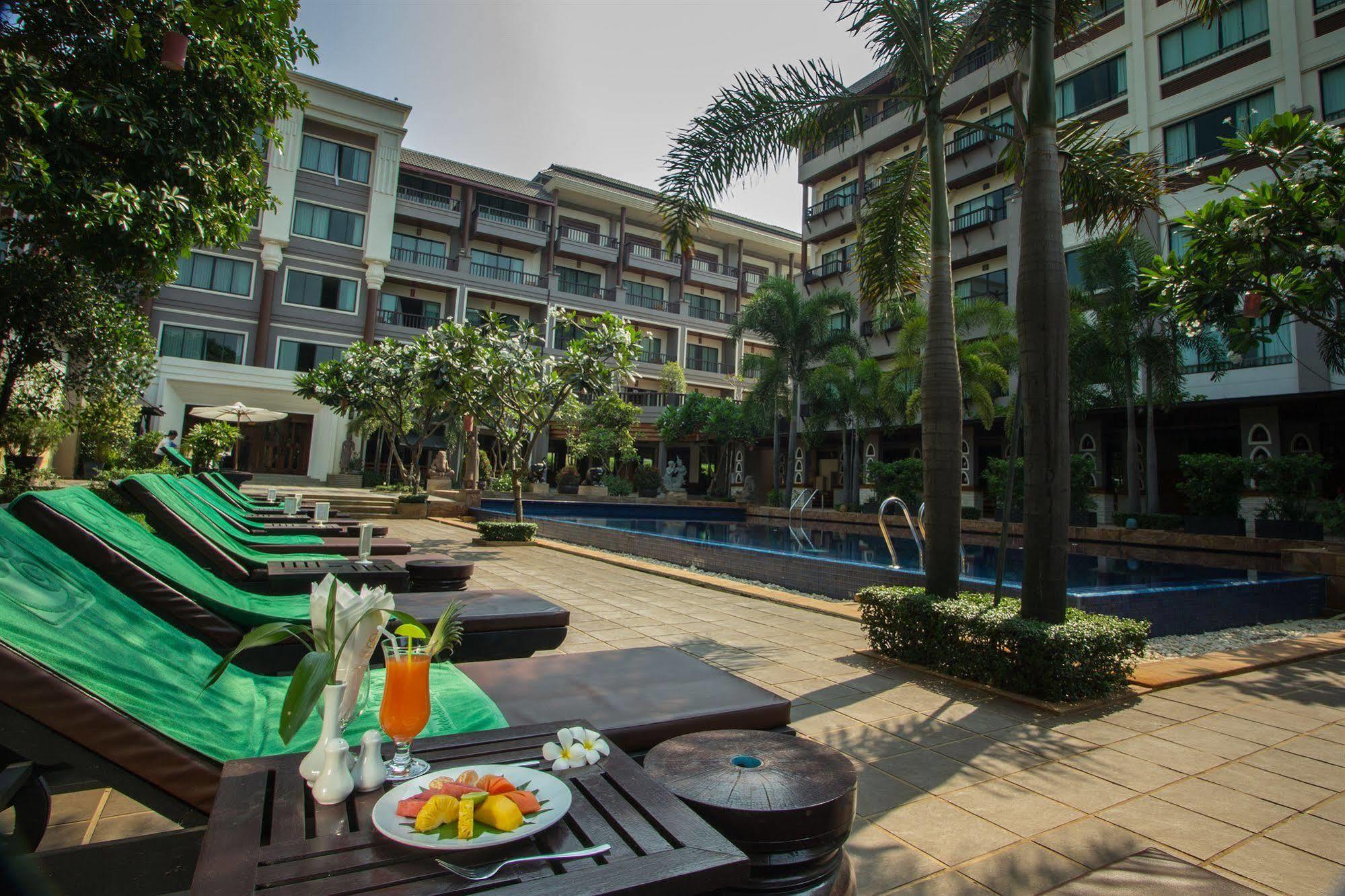 Royal Empire Premium Hotel Σιέμ Ρέαπ Εξωτερικό φωτογραφία