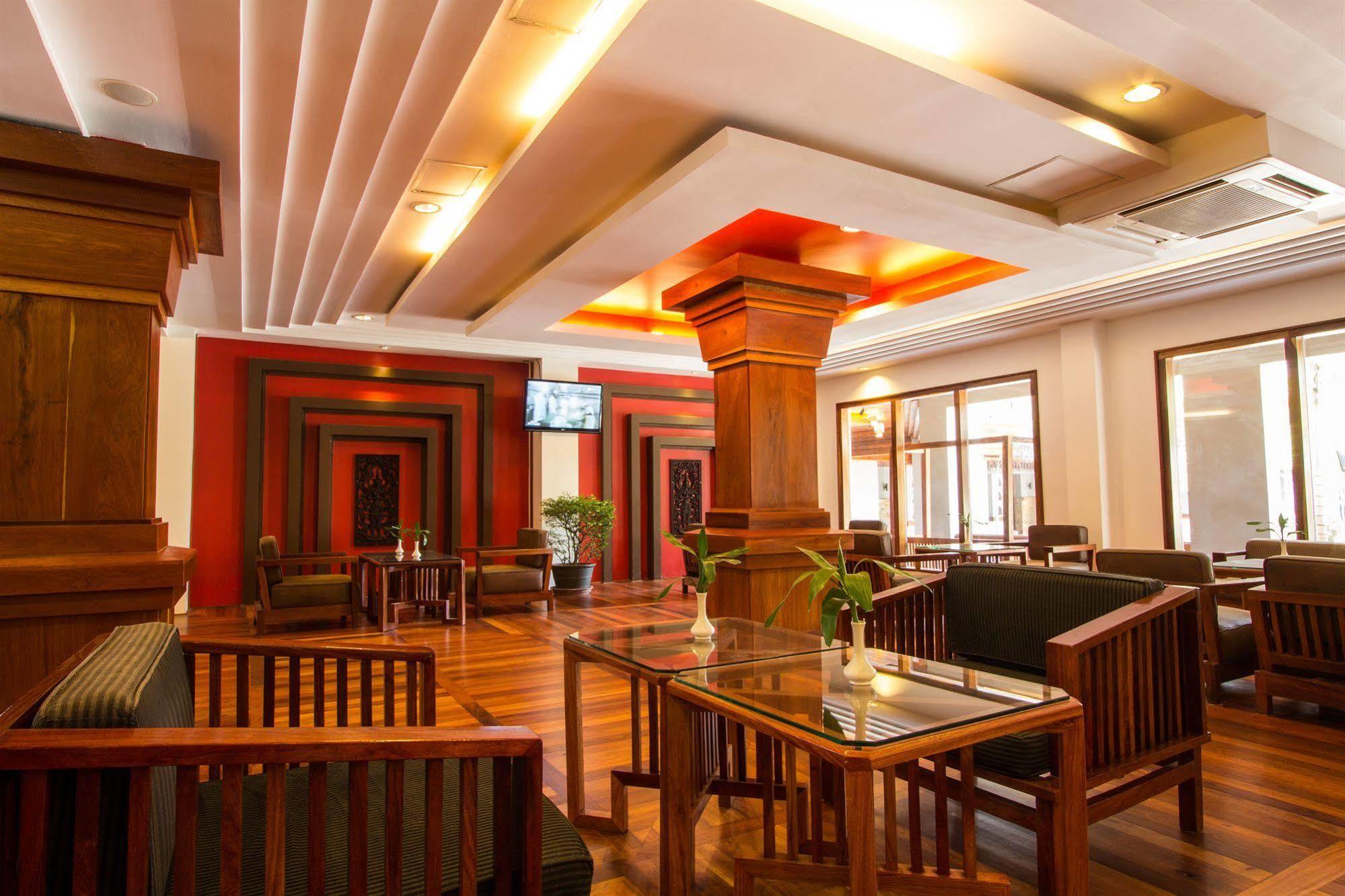 Royal Empire Premium Hotel Σιέμ Ρέαπ Εξωτερικό φωτογραφία