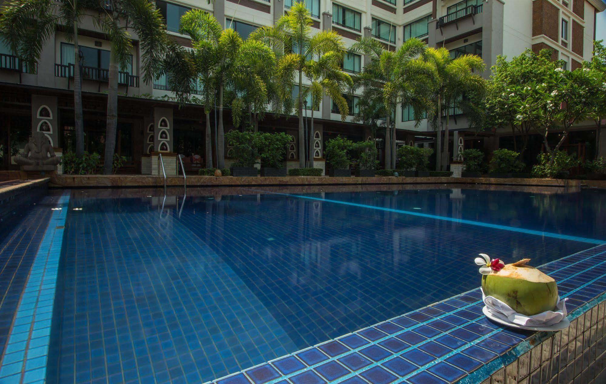 Royal Empire Premium Hotel Σιέμ Ρέαπ Εξωτερικό φωτογραφία